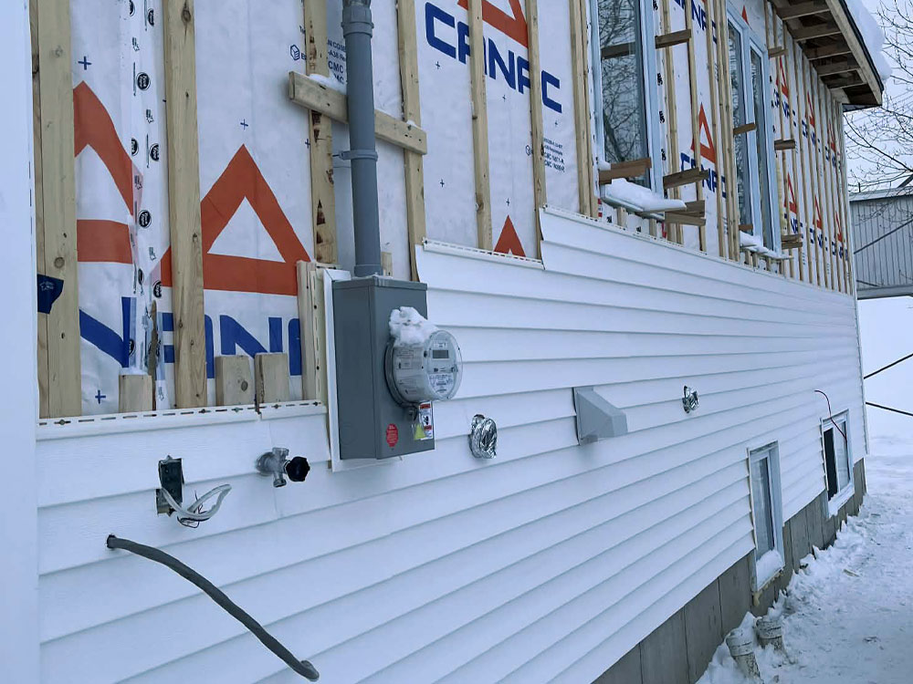 Installation de revêtement extérieur - Val-des-Sources | REOVA