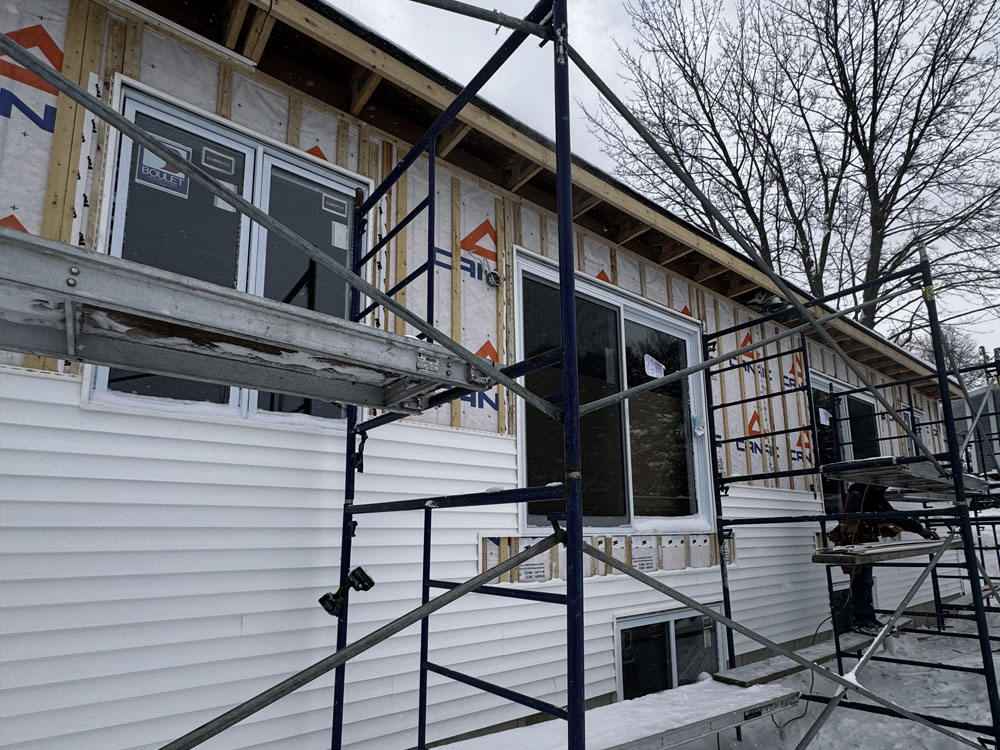 Installation de revêtement extérieur - Val-des-Sources | REOVA